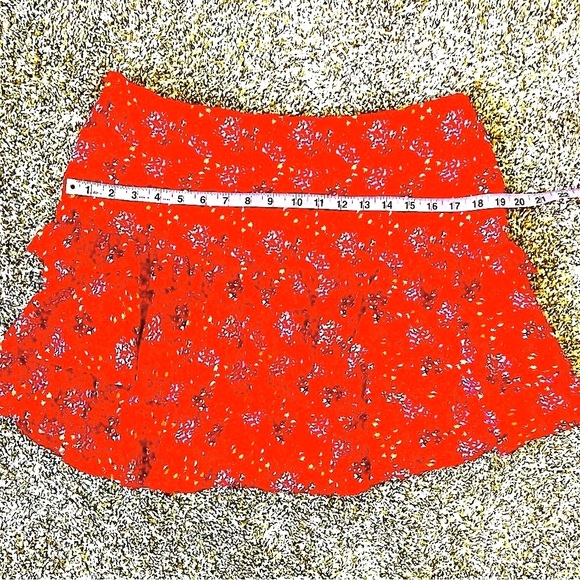 Rebecca Minkoff Floral Tiered, Mini Skirt Size (M) DESIGNER ✅ - Picture 12 of 13